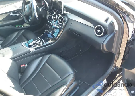 2016 Mercedes-Benz C 300 4Matic из США, поврежденный, VIN 55SWF4KB7GU175922